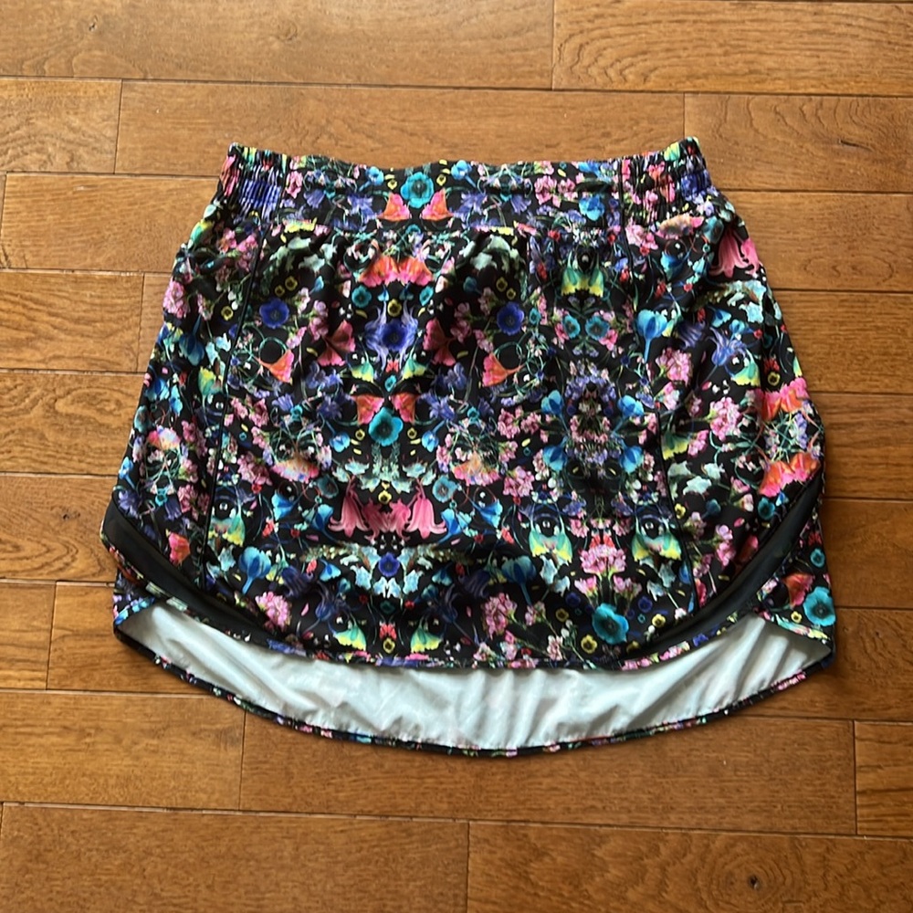 ❤️LULULEMON HOTTY HOT HIGH RISE SKIRT/SKORT*LONG-FLOWERSCOPE BLACK MULTI-12❤️